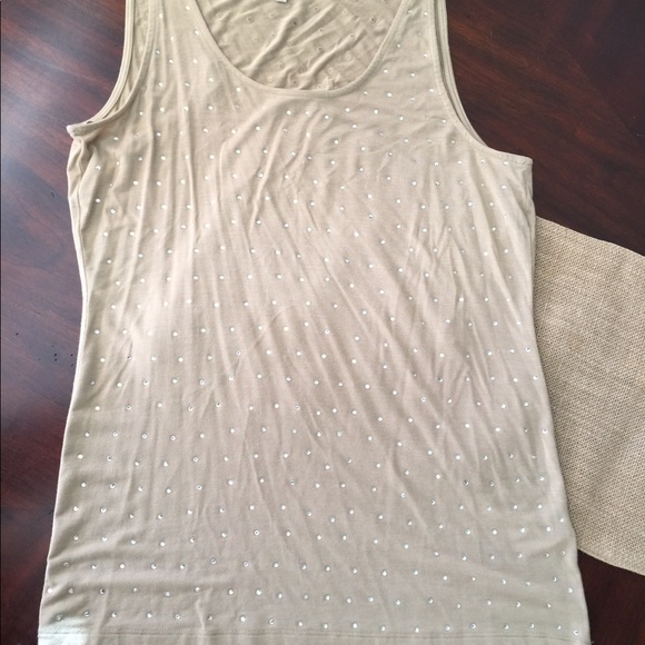 Tan Rhinestone Shell Stretchy Tank Size Medium - Picture 5 of 7